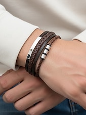 cheap Men's Jewelry-Men's faux leather alloy multi-layer magnetic braided bracelet, Stylish and durable, Suitable for casual wear and special occasions.