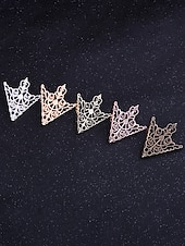 economico Cravatte e papillon da uomo-spilla con punte per colletto in lega da uomo: elegante design vintage con dettagli in cristallo, disponibile in più colori, perfetta per eventi formali e abbigliamento da lavoro