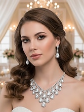 abordables Collier pour femme-Ensemble collier et boucles d'oreilles pendantes en argent plaqué violet pour femme - bijoux de mariée élégants en cristal pour mariages, bals de fin d'année et soirées habillées