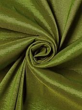 halpa Cocktailmekot-A-linja Kokopitkä Nilkkapituinen Cocktailmekot Tyylikäs Pitkähihainen V kaula-aukko Puutarhajuhlat Häät Satiini Tafti kanssa Laskokset Rypytetty