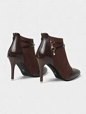  Női barna magas sarkú bokacsizma kulcstartó díszítéssel - elegáns sikkes stílus, tökéletes irodai viseletre, hivatalos alkalmakra és esti rendezvényekre