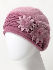 billige Juletilbehør-Dame vinterberet med 3D-blomster – mykt fuskepelsmateriale med fleecefôr, stilig strikkedesign, tilgjengelig i flere farger, perfekt for kaldt vær og høytidsklær