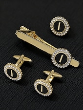 Недорогие Свадьба ACC-Комплект из мужского зажима для галстука, запонок и булавки для лацкана из сплава – элегантный черно-золотой дизайн с кристаллами, персонализированный 26 инициалами, идеальный подарок для официальных мероприятий и делового дресс-кода