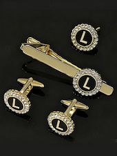 Недорогие Свадьба ACC-Комплект из мужского зажима для галстука, запонок и булавки для лацкана из сплава – элегантный черно-золотой дизайн с кристаллами, персонализированный 26 инициалами, идеальный подарок для официальных мероприятий и делового дресс-кода