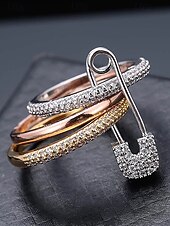 levne Dámské prsteny-Dámský vánoční měděný prsten - elegantní tříbarevný design s čirými kameny, ideální jako sváteční dárek, slavnostní a stylový doplněk pro běžné i formální příležitosti