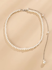 Недорогие Свадьба ACC-Женское жемчужное ожерелье с подвеской на шею — элегантное свадебное украшение с изящной цепочкой &amp;свисающие жемчужины, идеально подходящие для свадебных платьев и платьев с глубоким вырезом на спине