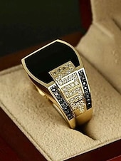 abordables Joyas para hombres-Anillo de aleación para hombre: detalles de diamantes blancos y negros, colores oro y plata, diseño elegante para ocasiones formales e informales.