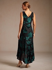 Χαμηλού Κόστους Λουλουδένιο Φόρεμα-Γυναικεία Μακρύ φόρεμα Φόρεμα σε ευθεία γραμμή Κομψό Επισκέπτης γάμου Ημερομηνία Ασυμμετρικό Φλοράλ Αμάνικο Στρογγυλή Ψηλή Λαιμόκοψη Πράσινο του τριφυλλιού