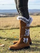 Недорогие Модные сапоги-Женские красные зимние сапоги из искусственной замши - высокие сапоги до колена с отделкой из искусственного меха и пряжкой на ремешке, стильная теплая рождественская обувь для улицы и повседневной