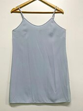 رخيصةأون فن وتصميم بلوزات-فستان كامي من الفيسكوز بأشرطة قابلة للتعديل للعطلات