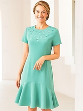 economico Lunghezza alla caviglia-Abito a lunghezza ginocchio A-Line Abito da festa Abito da cocktail Abito per matrimonio Abito per madre della sposa Maniche corte Girocollo Elegante Vintage con plissettature perline