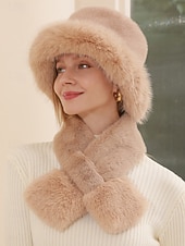 abordables Sombreros de mujer-Conjunto de gorro y bufanda de piel sintética para mujer – disponible en varios colores, suave y acogedor para el invierno, perfecto para la moda de clima frío.