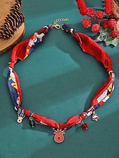 tanie Naszyjnik damski-Naszyjnik świąteczny dla kobiet, wykonany ze stopu metali, tkaniny i akrylu, z motywem renifera, Świętego Mikołaja i choinki, idealny na przyjęcia świąteczne