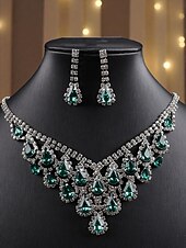 abordables Collier pour femme-Ensemble collier et boucles d'oreilles pendantes en argent plaqué violet pour femme - bijoux de mariée élégants en cristal pour mariages, bals de fin d'année et soirées habillées