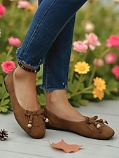 billige Flate sko til kvinner-Brune flate sko i semsket skinn til dame – bohemske mokkasinsko med frynser og perlesløyfe for hverdagsbruk, reiser og avslappet høstantrekk