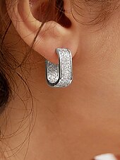 preiswerte Damen Ohrringe-Damen-Ohrringe aus einer Legierung mit Zirkonia-Besatz – in verschiedenen Farben erhältlich, elegantes Design für legere und formelle Anlässe.