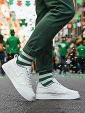  Мужские белые и зеленые повседневные кроссовки, легкие дышащие прогулочные туфли на мягкой подошве, стильные кроссовки в стиле стритвеар для повседневной носки и нарядов ко Дню Святого Патрика.