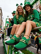 billige Damesko-Grønne strikkede damesneakers med leoparddetaljer til St. Patricks dag – moteriktig kjededetalj, komfortabel og trendy, perfekt for parader og uformelle festligheter