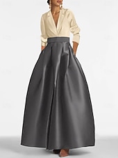 economico Abiti da Sera a Linea A-Linea ad A Lunghezza al pavimento Abito da Sera Da principessa Abito formale Elegante Festa Monocolore Manica Lunga Scollo a V Matrimonio Cravatta nera Invitato a matrimonio autunnale Raso Tessuto