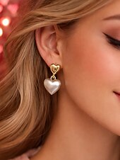 billige Valentinsdag-Dame Øredobber Dråpeøreringer Elfenben Imiterte perler Legering Elegant Mote Glitter Kjærlighetshjerte