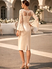 preiswerte Teelänge-Schlauchkleid Knielang Partykleid Cocktailkleid Kleid für Hochzeitsgäste Brautmutterkleid Langarm Juwelenhals Elegant Vintage luxuriös Hochzeitsgast Satin Spitze mit Applikationen