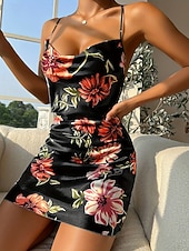 preiswerte Damen Nachtwäsche und Loungewear-Damen Freizeitkleidung Nachthemd Sexy Lässig Weich Blumen Gerafft Rückenfrei Kleid Heim Urlaub Ärmellos V Ausschnitt Schwarz Rote Grün Sommer Frühling Normale Passform