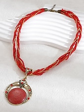 halpa Naisten kaulakoru-Naisten boheemi metalliseoskaulakoru monivärisellä helmiköydellä, ainutlaatuinen riipusmuotoilu, täydellinen arkeen ja juhlaan