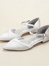 levne Družička-Bílé dámské lodičky s nízkým podpatkem a špičatou špičkou a páskem na kotník – svatební, společenské a společenské boty