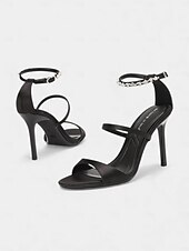 billiga Bröllopsgäst-Damsandaler i vinröda satin med klack – eleganta stilettklackar med öppen tå och smal fotledsrem, sofistikerad och elegant stil för gäster som deltar i formella bröllop