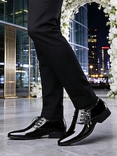 economico Scarpe Oxford-scarpe eleganti da uomo in similpelle verniciata di lusso - nere e bianche, design elegante e formale, ideali per eventi serali e matrimoni