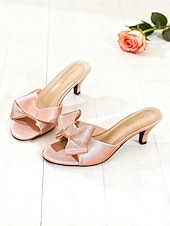 economico San Valentino-pantofole da donna in raso rosa con fiocco oversize e punta aperta: eleganti pantofole con tacco per San Valentino, appuntamenti romantici e occasioni speciali