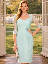 baratos Conjuntos de vestidos para mamãe-Duas Peças Tubinho Até os Joelhos Vestido de convidada de casamento Vestido Para Mãe dos Noivos Manga 3/4 Decote Princesa Elegante Tamanhos Grandes Convidado do casamento Igreja Chiffon Renda