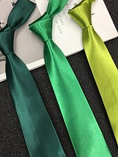 お買い得  アクセサリー-男性用のセントパトリックスデーのグリーンサテンネクタイ。グリーンの複数の色合い、滑らかなポリエステル生地。パレード、パーティー、結婚式、ホリデーのお祝いに最適なクラシックで華やかなスタイルのネクタイ。