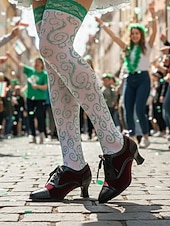  Γυναικεία πράσινα και μαύρα παπούτσια με τακούνι και κορδόνια – vintage σχέδιο με κονκάρδες στα δάχτυλα και στυλ Αγίου Πατρικίου, ιδανικά για εορταστικές εκδηλώσεις και γιορτές.