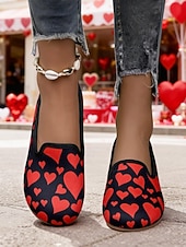 levne Valentýna-Dámské černé nazouvací boty s potiskem červených srdíček – roztomilé romantické vzorované ležérní boty na Valentýna, rande a každodenní nošení
