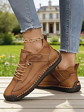 abordables Baskets femme-Baskets rouges décontractées pour femmes - chaussures confortables à lacets avec coutures apparentes et détails contrastés, idéales pour les promenades quotidiennes, les courses en extérieur, les brunchs et les sorties décontractées.