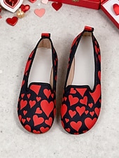 levne Valentýna-Dámské černé nazouvací boty s potiskem červených srdíček – roztomilé romantické vzorované ležérní boty na Valentýna, rande a každodenní nošení