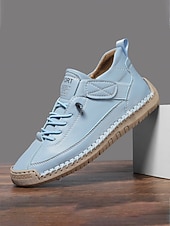 abordables Baskets femme-Baskets rouges décontractées pour femmes - chaussures confortables à lacets avec coutures apparentes et détails contrastés, idéales pour les promenades quotidiennes, les courses en extérieur, les brunchs et les sorties décontractées.