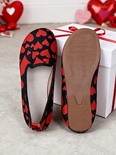 levne Valentýna-Dámské černé nazouvací boty s potiskem červených srdíček – roztomilé romantické vzorované ležérní boty na Valentýna, rande a každodenní nošení