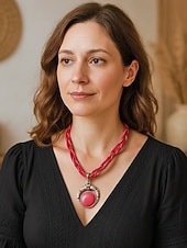 halpa Naisten kaulakoru-Naisten boheemi metalliseoskaulakoru monivärisellä helmiköydellä, ainutlaatuinen riipusmuotoilu, täydellinen arkeen ja juhlaan