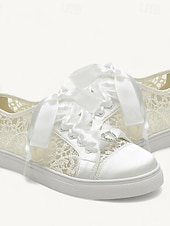  Damskor i spets för bröllop utomhus och trädgård – bekväma brudskor med bandsnören