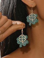  Dámské třpytivé náušnice s trojlístkem ke Dni svatého Patrika – design zeleného třpytivého jetele, slavnostní šperky pro oslavy svátků