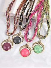 halpa Naisten kaulakoru-Naisten boheemi metalliseoskaulakoru monivärisellä helmiköydellä, ainutlaatuinen riipusmuotoilu, täydellinen arkeen ja juhlaan