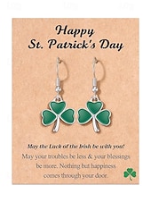  Női ötvözetből és akrilból készült lóheréből készült karkötő és fülbevaló szett, zöld és fehér gyöngyökkel, tökéletes Szent Patrik-napra és mindennapi viseletre.