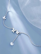 billiga Damarmband-Damfotlänk i silverlegering med fjärilsmotiv – elegant blommönster med glittrande kristalldetaljer, perfekt för vardagsbruk