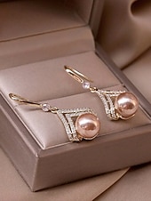 abordables Boda ACC-Pendientes colgantes de perlas artificiales para mujer, elegante diseño geométrico con detalles de cristal, estilo nupcial clásico, para novias, ceremonias de boda y eventos formales de noche.