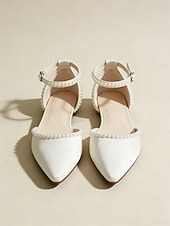 Недорогие подружка невесты-женские белые туфли на плоской подошве с острым носком, украшенные жемчугом, с ремешком на щиколотке — идеально подходят для свадеб и официальных мероприятий