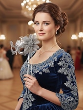 tanie Akcesoria-Złota maska do balu maskowego weneckiego z filigranem i ozdobnym kwiatem – elegancki dodatek do kostiumu weneckiego na imprezy i bale