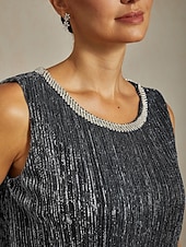 abordables Vestidos de gasa-Mujer Mini vestido Vestido de raso Elegante Fiesta de Noche Invitado a la boda Fiesta de Cóctel Plisado Multi capa Metálico Color sólido Sin Mangas Cuello Barco Plata