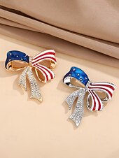 abordables Accessoires-Broche patriote en forme de nœud pour femmes du 250e anniversaire des États-Unis disponible en or et en argent en matériau allié parfait pour les célébrations de l'Amérique et du jour de
